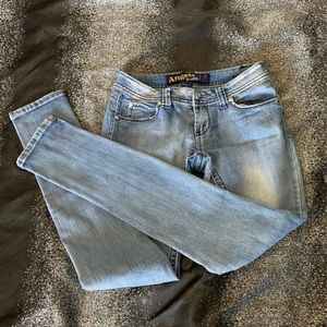 Women’s Skinny Jeans
